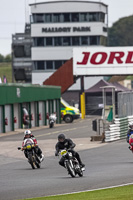 Vintage-motorcycle-club;eventdigitalimages;mallory-park;mallory-park-trackday-photographs;no-limits-trackdays;peter-wileman-photography;trackday-digital-images;trackday-photos;vmcc-festival-1000-bikes-photographs
